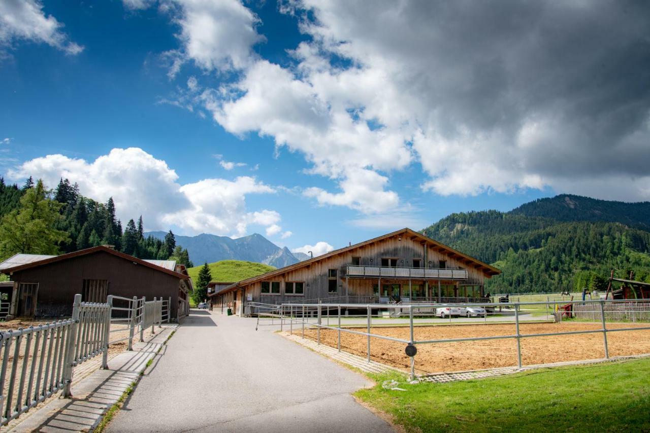 Reiterhof Berggut Gaicht Hotel Nesselwangle Exterior photo